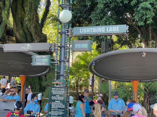 Disney lightning lane