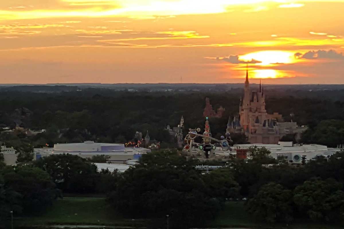 How Early Should I Get to Magic Kingdom?