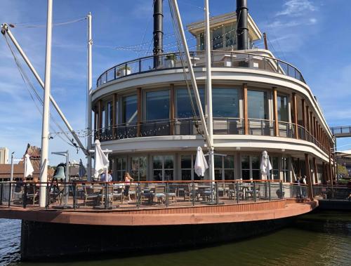 <center>Legal Notice - Creative Commons License - Attribution 3.0 United States (CC BY 3.0 US)</center>